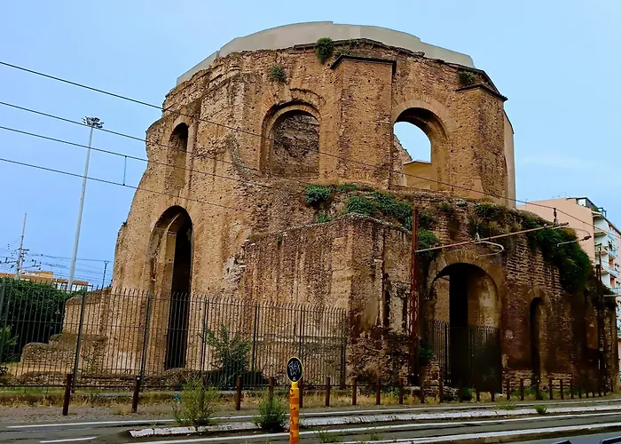 Porta Maggiore 9 Locazione Turistica Homestay *